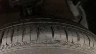 Used 2014 Hyundai Grand i10 [2013-2017] Sportz 1.2 Kappa VTVT Petrol Manual tyres RIGHT FRONT TYRE TREAD VIEW