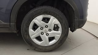 Used 2022 Hyundai Venue SX 1.2 Petrol Petrol Manual tyres LEFT REAR TYRE RIM VIEW