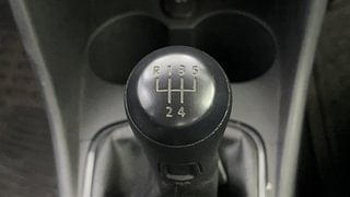 Used 2018 Volkswagen Ameo [2016-2020] Comfortline 1.5L (D) Diesel Manual interior GEAR  KNOB VIEW