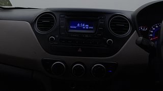 Used 2014 Hyundai Grand i10 [2013-2017] Asta (O) AT 1.2 kappa VTVT Petrol Automatic interior MUSIC SYSTEM & AC CONTROL VIEW
