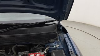 Used 2022 Hyundai Venue SX 1.2 Petrol Petrol Manual engine ENGINE LEFT SIDE HINGE & APRON VIEW