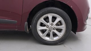 Used 2014 Hyundai Grand i10 [2013-2017] Asta (O) AT 1.2 kappa VTVT Petrol Automatic tyres RIGHT FRONT TYRE RIM VIEW