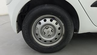 Used 2011 Hyundai i10 [2010-2016] Era Petrol Petrol Manual tyres RIGHT REAR TYRE RIM VIEW
