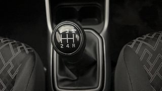 Used 2023 Maruti Suzuki Ignis Alpha MT Petrol Petrol Manual interior GEAR  KNOB VIEW