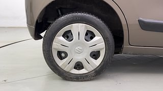 Used 2014 Maruti Suzuki Wagon R 1.0 [2010-2019] VXi Petrol Manual tyres RIGHT REAR TYRE RIM VIEW