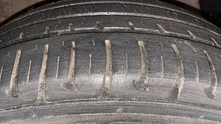 Used 2014 Hyundai Grand i10 [2013-2017] Asta (O) AT 1.2 kappa VTVT Petrol Automatic tyres LEFT FRONT TYRE TREAD VIEW