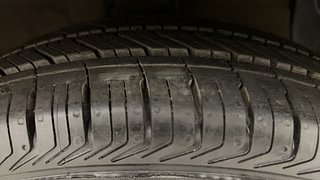 Used 2016 Hyundai Grand i10 Asta 1.2 Kappa VTVT Petrol Manual tyres RIGHT FRONT TYRE TREAD VIEW