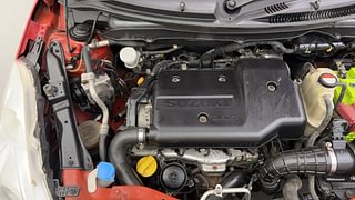 Used 2016 Maruti Suzuki Swift [2011-2017] VDi Diesel Manual engine ENGINE RIGHT SIDE VIEW
