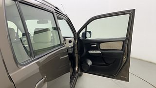 Used 2014 Maruti Suzuki Wagon R 1.0 [2010-2019] VXi Petrol Manual interior RIGHT FRONT DOOR OPEN VIEW