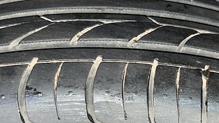 Used 2018 Volkswagen Ameo [2016-2020] Comfortline 1.5L (D) Diesel Manual tyres LEFT REAR TYRE TREAD VIEW