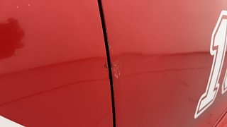 Used 2016 Maruti Suzuki Swift [2011-2017] VDi Diesel Manual dents MINOR SCRATCH