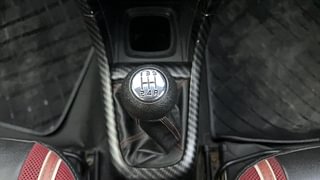 Used 2016 Maruti Suzuki Swift [2011-2017] VDi Diesel Manual interior GEAR  KNOB VIEW
