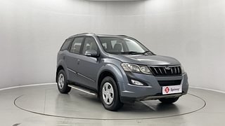 Used 2016 Mahindra XUV500 [2015-2018] W6 Diesel Manual exterior RIGHT FRONT CORNER VIEW