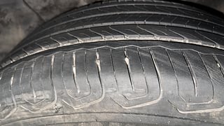 Used 2019 Hyundai Venue [2019-2022] SX Plus 1.0 Turbo DCT Petrol Automatic tyres LEFT REAR TYRE TREAD VIEW