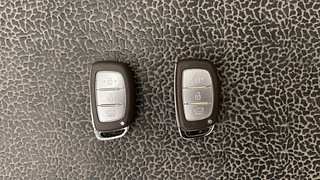 Used 2014 Hyundai Grand i10 [2013-2017] Sportz 1.2 Kappa VTVT Petrol Manual extra CAR KEY VIEW