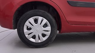 Used 2015 Maruti Suzuki Swift Dzire VXI Petrol Manual tyres RIGHT REAR TYRE RIM VIEW
