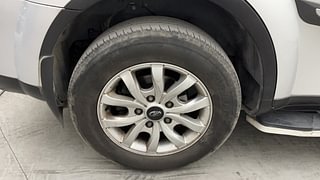 Used 2020 Mahindra XUV500 [2017-2021] W9 Diesel Manual tyres RIGHT REAR TYRE RIM VIEW