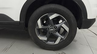 Used 2019 Hyundai Venue [2019-2022] SX Plus 1.0 Turbo DCT Petrol Automatic tyres LEFT REAR TYRE RIM VIEW