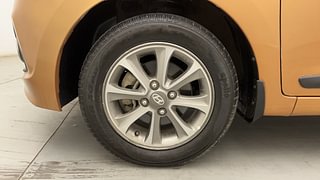 Used 2016 Hyundai Grand i10 Asta 1.2 Kappa VTVT Petrol Manual tyres LEFT FRONT TYRE RIM VIEW