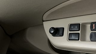 Used 2017 Maruti Suzuki Swift Dzire VXI (O) Petrol Manual top_features Adjustable ORVM