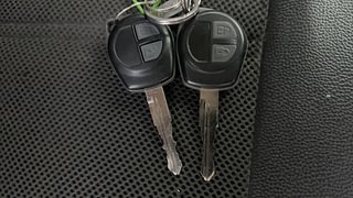 Used 2016 Maruti Suzuki Swift [2011-2017] VDi Diesel Manual extra CAR KEY VIEW