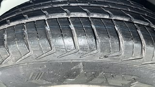 Used 2011 Hyundai i10 [2010-2016] Era Petrol Petrol Manual tyres LEFT FRONT TYRE TREAD VIEW