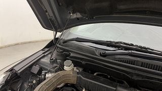 Used 2019 Maruti Suzuki Ciaz Alpha Petrol Petrol Manual engine ENGINE RIGHT SIDE HINGE & APRON VIEW