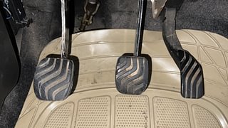 Used 2020 renault Kwid 1.0 RXT Opt Petrol Manual interior PEDALS VIEW