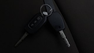 Used 2020 Renault Duster [2020-2022] RXZ Turbo CVT Petrol Petrol Automatic extra CAR KEY VIEW