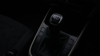 Used 2023 Skoda Slavia Ambition 1.0L TSI MT Petrol Manual interior GEAR  KNOB VIEW