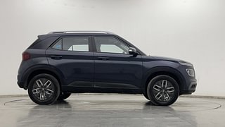 Used 2021 Hyundai Venue [2019-2022] SX 1.5 CRDI Diesel Manual exterior RIGHT SIDE VIEW