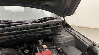 Used 2019 Maruti Suzuki Ciaz Alpha Petrol Petrol Manual engine ENGINE LEFT SIDE HINGE & APRON VIEW