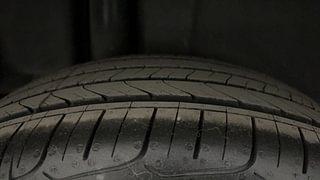 Used 2019 Maruti Suzuki Ciaz Alpha Petrol Petrol Manual tyres RIGHT REAR TYRE TREAD VIEW