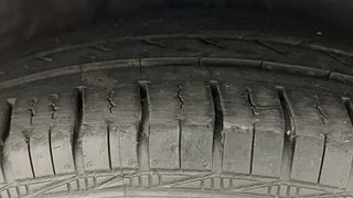 Used 2013 Hyundai i10 [2010-2016] Sportz 1.2 Petrol Petrol Manual tyres RIGHT FRONT TYRE TREAD VIEW