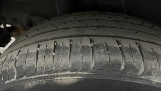 Used 2021 Hyundai Venue [2019-2022] SX 1.5 CRDI Diesel Manual tyres RIGHT REAR TYRE TREAD VIEW