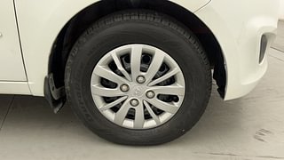 Used 2013 Hyundai i10 [2010-2016] Sportz 1.2 Petrol Petrol Manual tyres RIGHT FRONT TYRE RIM VIEW