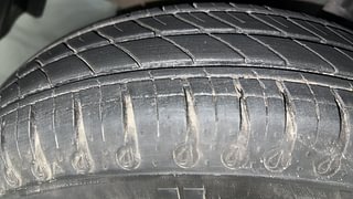 Used 2020 renault Kwid 1.0 RXT Opt Petrol Manual tyres LEFT FRONT TYRE TREAD VIEW