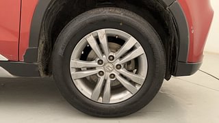 Used 2017 maruti-suzuki Vitara Brezza ZDI PLUS Dual Tone Diesel Manual tyres RIGHT FRONT TYRE RIM VIEW