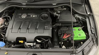 Used 2015 Volkswagen Polo [2014-2020] Comfortline 1.5 (D) Diesel Manual engine ENGINE LEFT SIDE VIEW