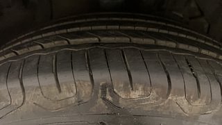 Used 2017 maruti-suzuki Vitara Brezza ZDI PLUS Dual Tone Diesel Manual tyres RIGHT FRONT TYRE TREAD VIEW