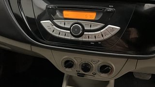 Used 2019 Maruti Suzuki Alto K10 [2014-2019] VXI AMT Petrol Automatic top_features Integrated (in-dash) music system