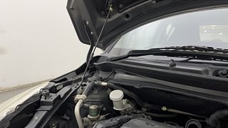 Used 2013 Maruti Suzuki Swift [2011-2017] VDi Diesel Manual engine ENGINE RIGHT SIDE HINGE & APRON VIEW