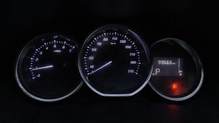 Used 2020 Renault Duster [2020-2022] RXZ Turbo CVT Petrol Petrol Automatic interior CLUSTERMETER VIEW
