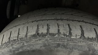 Used 2013 Maruti Suzuki Swift [2011-2017] VDi Diesel Manual tyres LEFT FRONT TYRE TREAD VIEW