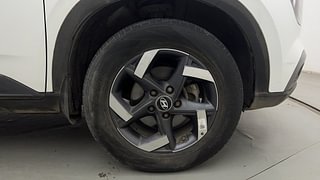 Used 2022 Hyundai Venue [2019-2022] SX 1.5 (O) executive CRDI Diesel Manual tyres RIGHT FRONT TYRE RIM VIEW