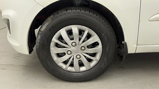 Used 2013 Hyundai i10 [2010-2016] Sportz 1.2 Petrol Petrol Manual tyres LEFT FRONT TYRE RIM VIEW