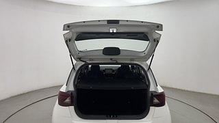 Used 2022 Hyundai Venue [2019-2022] SX 1.5 (O) executive CRDI Diesel Manual interior DICKY DOOR OPEN VIEW