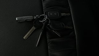 Used 2020 renault Kwid 1.0 RXT Opt Petrol Manual extra CAR KEY VIEW