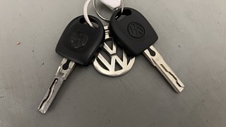 Used 2019 Volkswagen Ameo [2016-2020] Trendline 1.5L (D) Diesel Manual extra CAR KEY VIEW