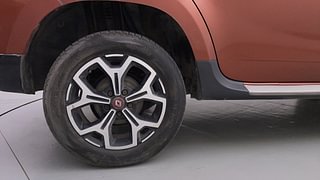 Used 2020 Renault Duster [2020-2022] RXZ Turbo CVT Petrol Petrol Automatic tyres RIGHT REAR TYRE RIM VIEW